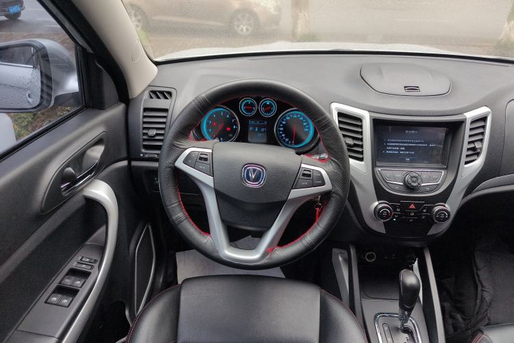 Used Changan CS35 2015 1.6L Automatic Luxury Model China IV Standard
