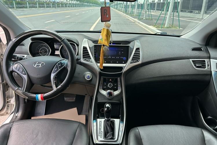 Used Hyundai Elantra 2015 1.6L Automatic Leading Model
