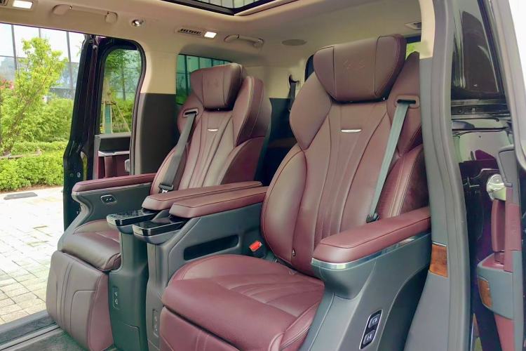 Used Hongqi HQ9 2023 2.0T Smart Connect Flagship Edition
