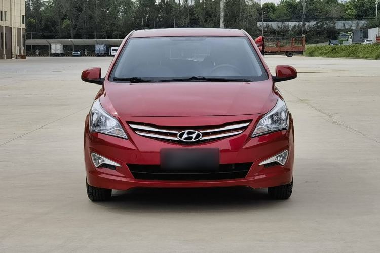 Used Hyundai Verna Ray 2014 1.4L Automatic GLX
