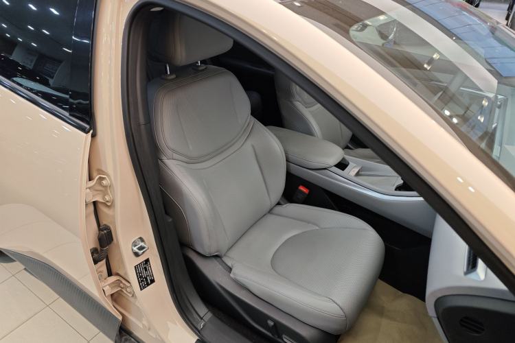 Used XPeng MONA M03 2024 620 with Ultra-Long Range
