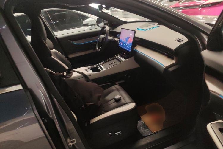 Used JETOUR Shanhai L6 2024 1.5TD DHT ULTRA
