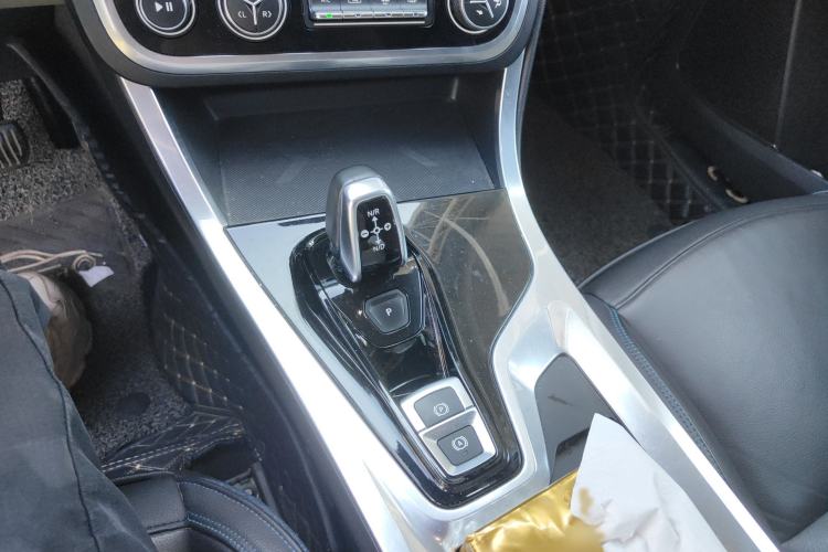 Used Lynk & Co 01 2017 2.0T Two-Wheel Drive Zhaopu Version
