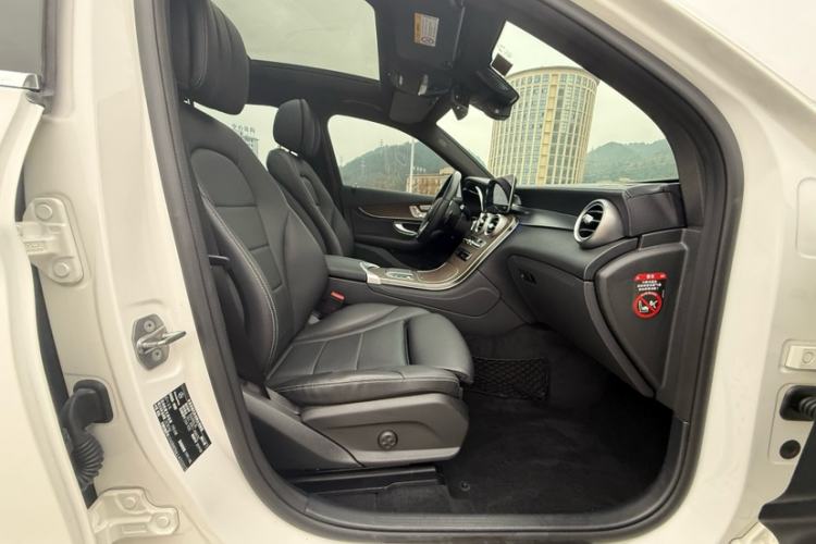 Used Mercedes-Benz GLC 2020 GLC 300 L 4MATIC Dynamic Edition
