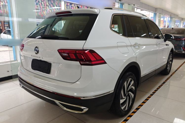 Used Volkswagen Tiguan L 2024 300TSI Automatic Two-Wheel Drive Smart Edition
