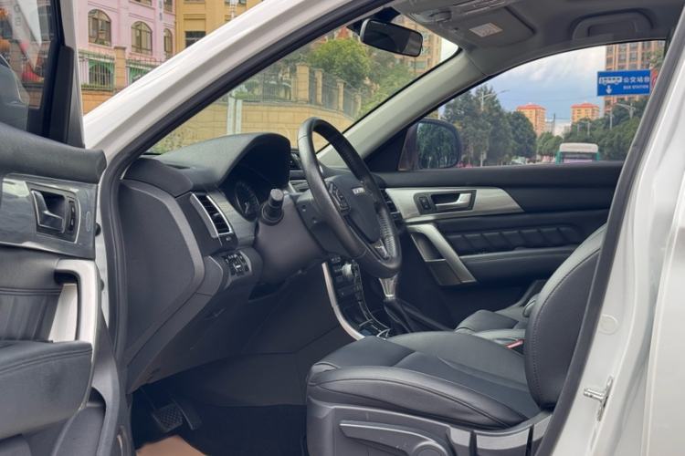 Used Haval H2 2016 Red-Label 1.5T Automatic Two-Wheel Drive Luxury Model
