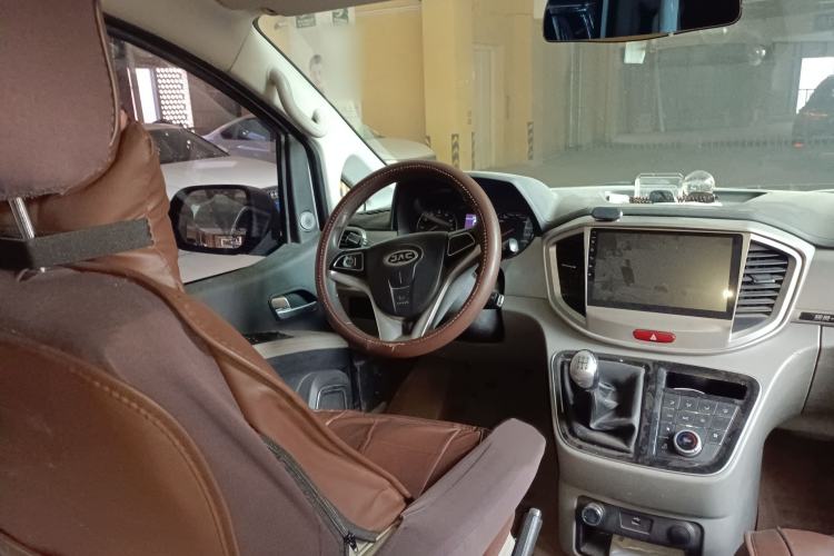 Used  M4 2016 2.0L manual Comfort trim level
