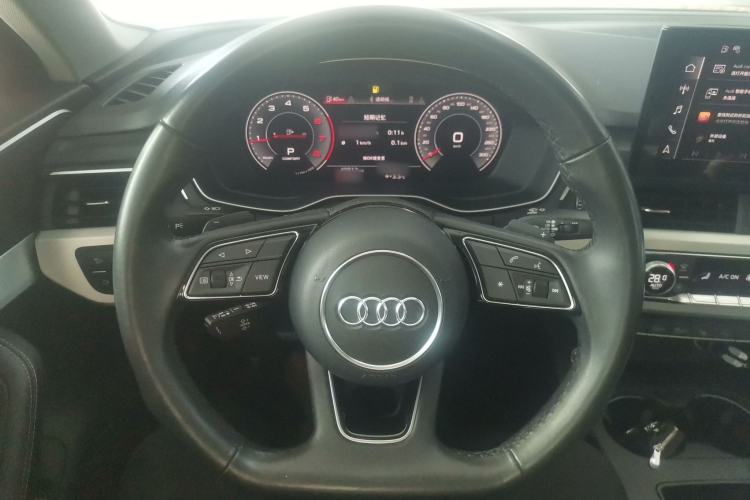 Used Audi A4L 2022 40 TFSI Luxury Dynamic Model
