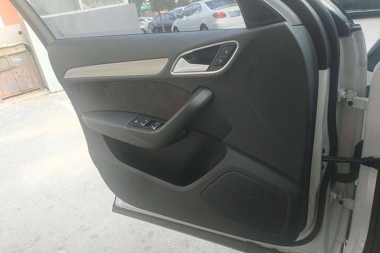 Used Audi Q3 2017 40 TFSI quattro all-wheel-drive sport model