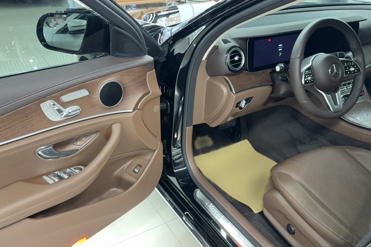 Used Mercedes-Benz E-Class 2019 Facelifted E 300 L Stylish Version
