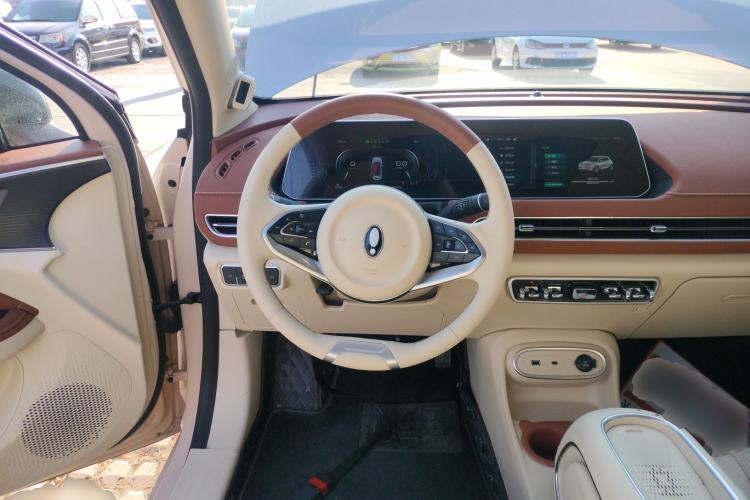 Used ORA Good Cat 2023 401 km Standard Range Premium Version Lithium Iron Phosphate
