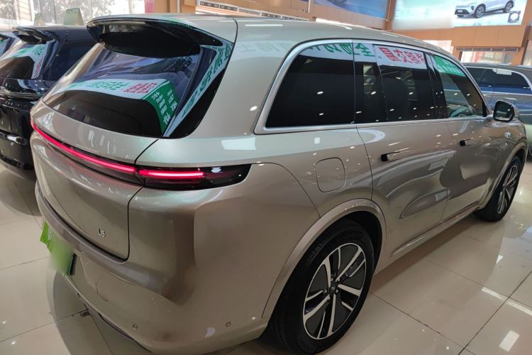Used Li Auto L8 2024 Pro Model
