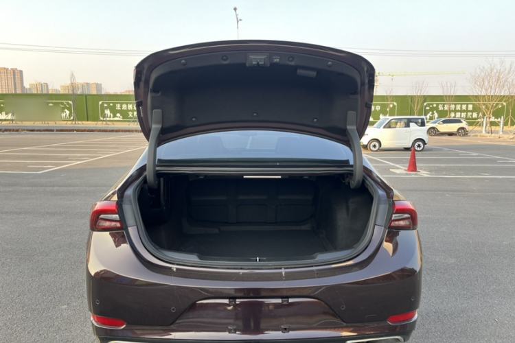 Used Buick LaCrosse 2019 28T Avenir
