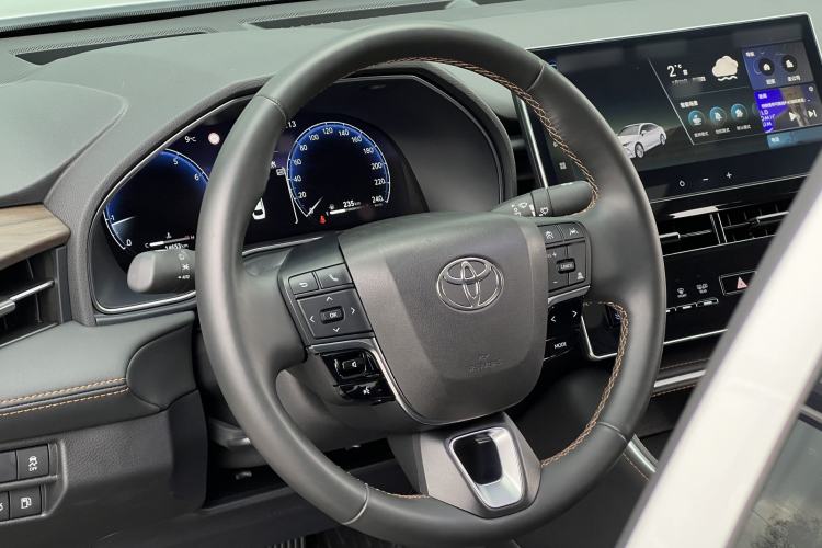 Used Toyota Avalon 2024 2.0L Luxury Edition
