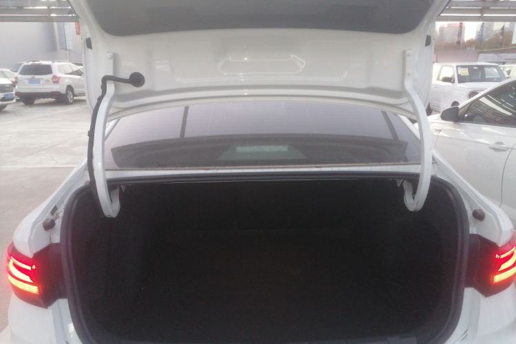 Used Volkswagen Lavida 2023 1.5L Automatic Full-Comfort Edition
