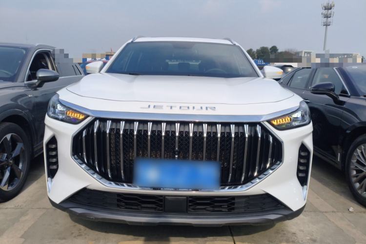 Used JETOUR X70 PLUS 2023 1.5T DCT Brave PLUS 5-Seater
