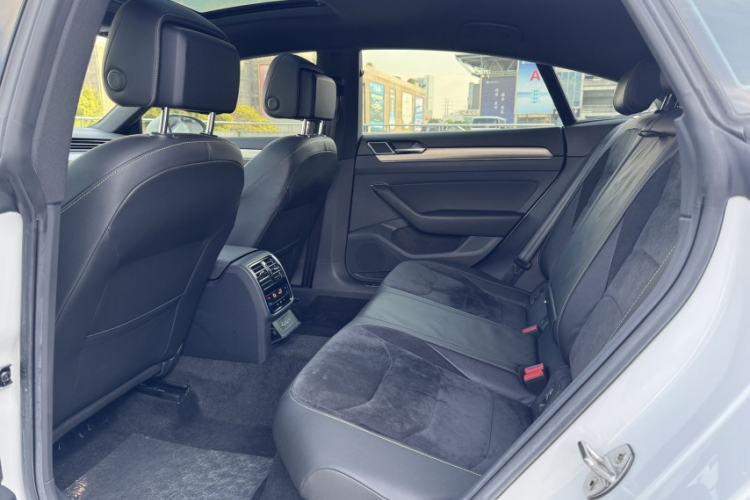 Used Volkswagen FAW-Volkswagen CC 2020 330TSI Huayan Edition China VI Standard
