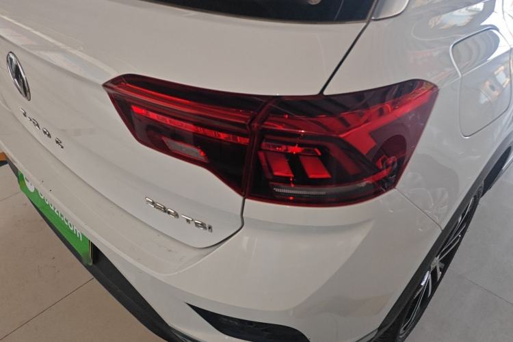 Used Volkswagen T-ROC 2019 280TSI DSG Two-Wheel Drive Comfort Version China VI Standard
