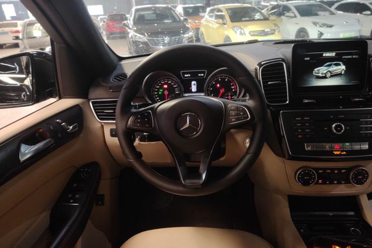 Used Mercedes-Benz GLE 2017 GLE 400 4MATIC
