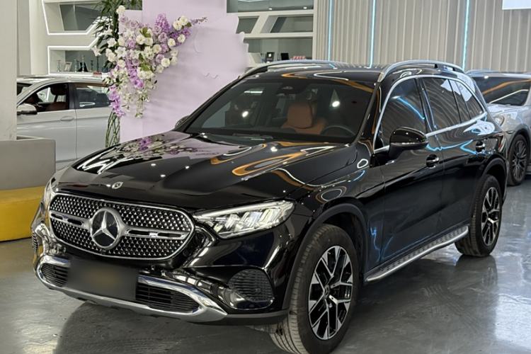 Used Mercedes-Benz GLC 2023 GLC 260 L 4MATIC Dynamic Edition 5-seater
