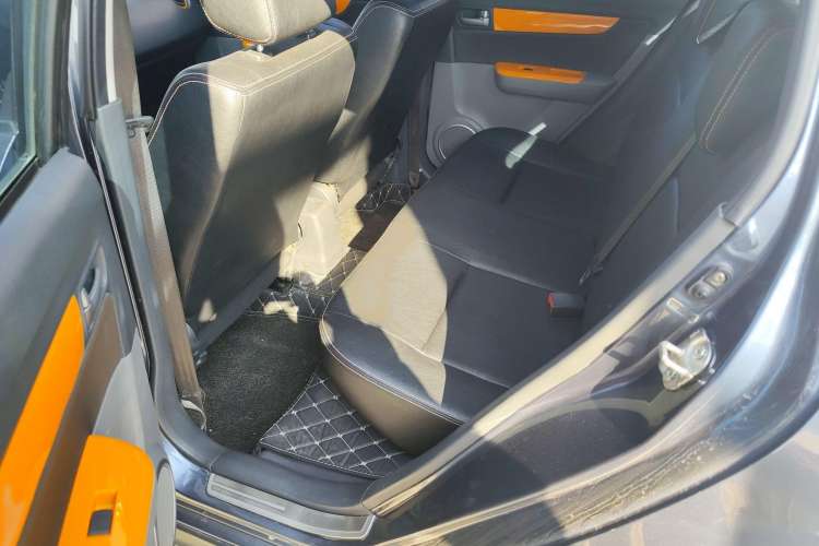 Used Suzuki Swift 2016 1.5L Automatic Fashionable Coolplay Edition
