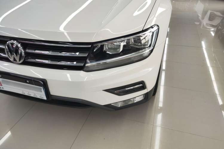 Used Volkswagen Tiguan L 2019 330TSI Automatic Two-Wheel Drive Panoramic Comfort Edition China VI Standard
