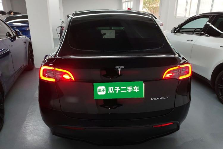 Used Tesla Model Y 2023 Rear-Wheel-Drive Version
