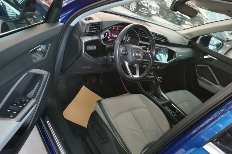 Used Audi Q3 2019 35 TFSI Fashionable and Elegant Model