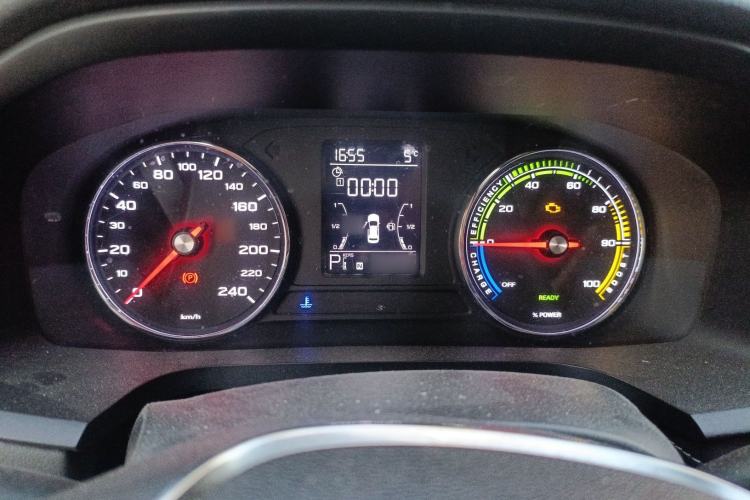 Used Roewe i6 New Energy 2019 PLUS 50T 4G Connected Glory Luxury Edition
