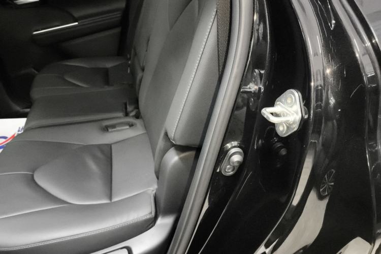 Used Toyota Highlander 2022 Dual-Engine 2.5L Four-Wheel Drive Prestige Version 7 Seats