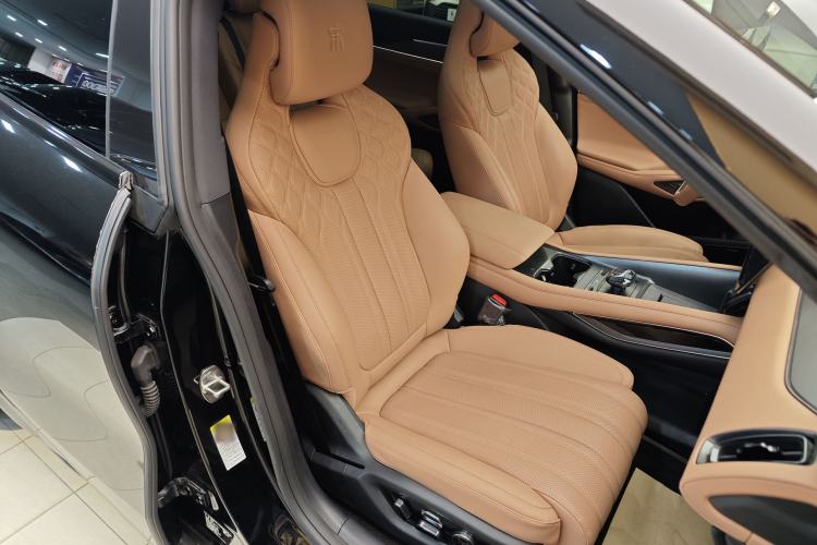 Used BYD Song L EV 2025 Intelligent Driving Version 662 km LiDAR Excellence Edition
