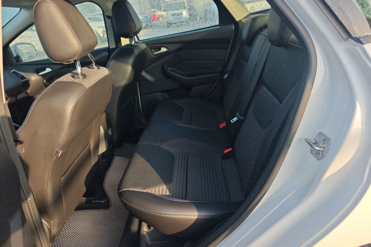 Used Ford Focus 2015 Sedan 1.6L Automatic Trend Model