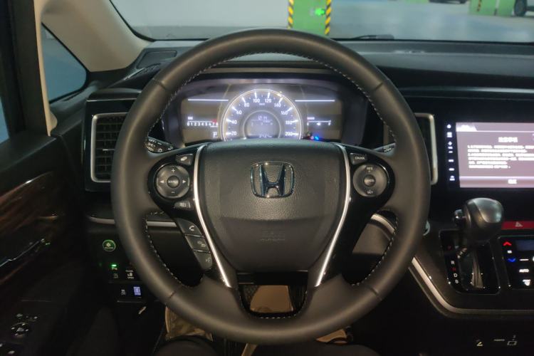 Used Honda Elysion 2016 2.4L Style Edition
