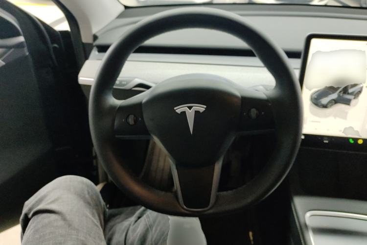 Used Tesla Model Y 2024 Rear-Wheel-Drive Version
