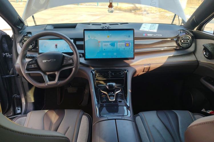 Used BYD Frigate 07 2023 DM-i 205KM Flagship Model
