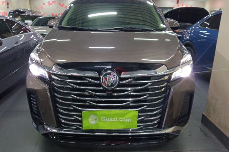 Used Buick GL8 2023 Land Executive Class 652T Luxury Model
