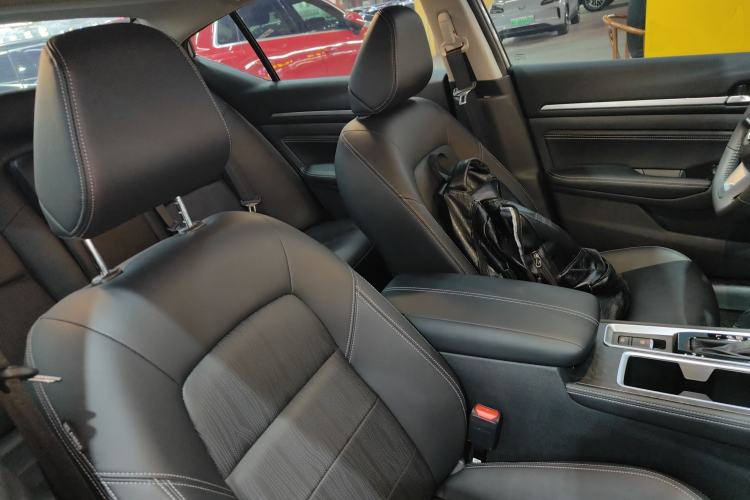 Used Nissan Teana 2025 Model 2.0L XL-TLS Enjoyment Edition