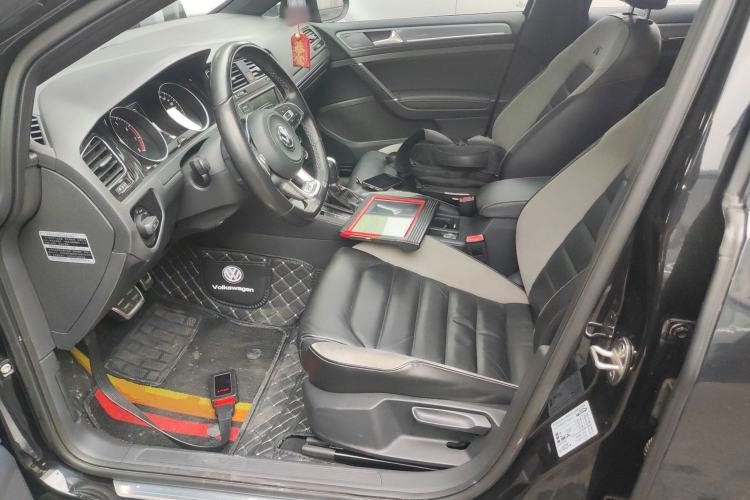 Used Volkswagen Golf 2016 1.4TSI Automatic R-Line
