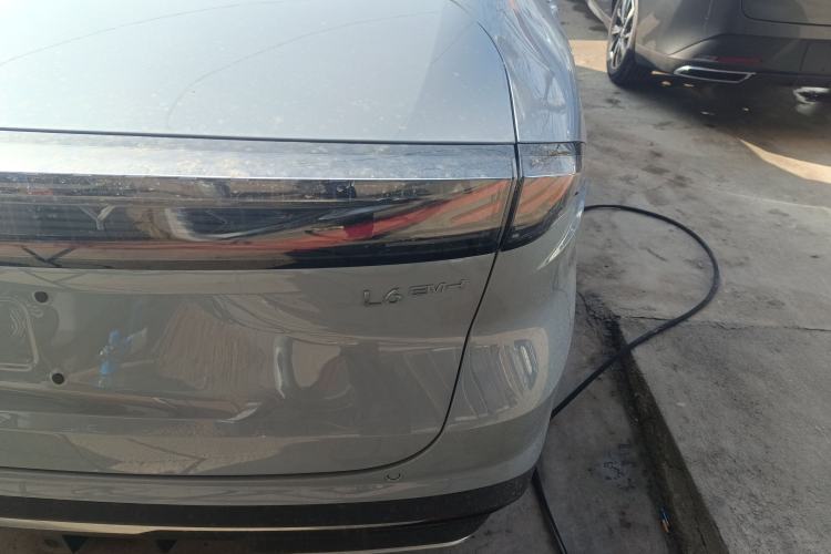 Used  L6 2025 EM-i 140km Long-Range Version
