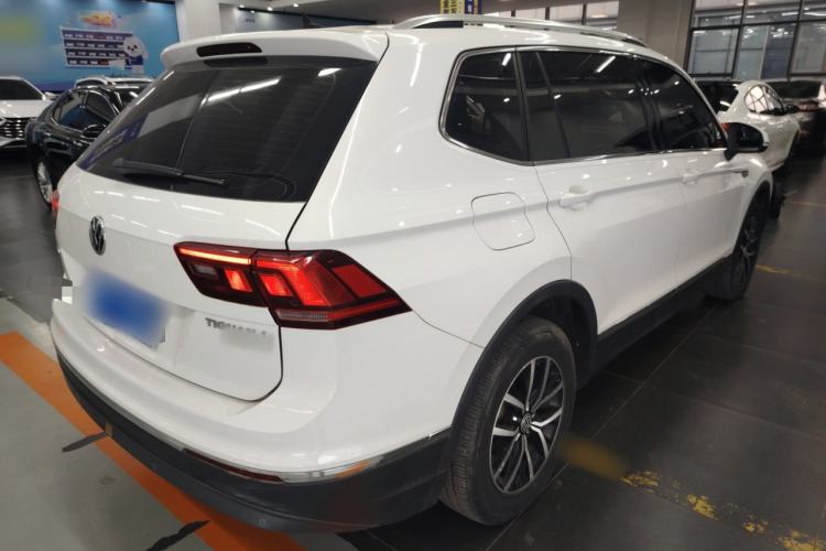 Used Volkswagen Tiguan L 2018 280TSI Automatic Two-Wheel Drive Comfort Edition
