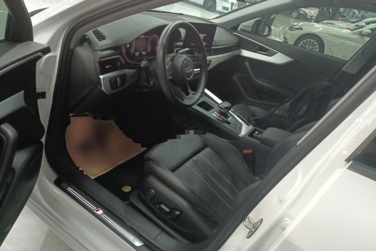 Used Audi A4L 2020 40 TFSI Luxury Dynamic Model
