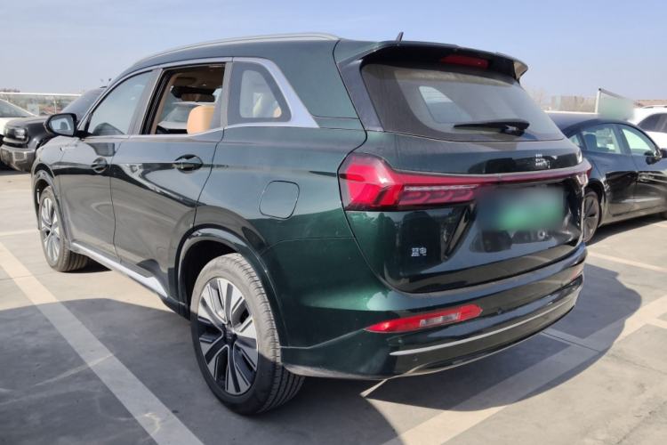 Used  E5 PLUS 2025 165 km Long-Range Version PLUS 5-Seater