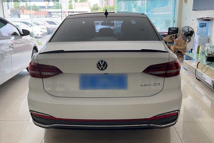 Used Volkswagen Lavida 2023 1.5L Automatic Full-Comfort Edition
