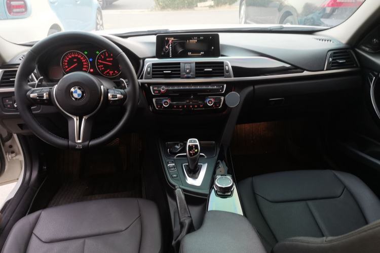 Used BMW 3 Series 2016 320Li Ambition Model
