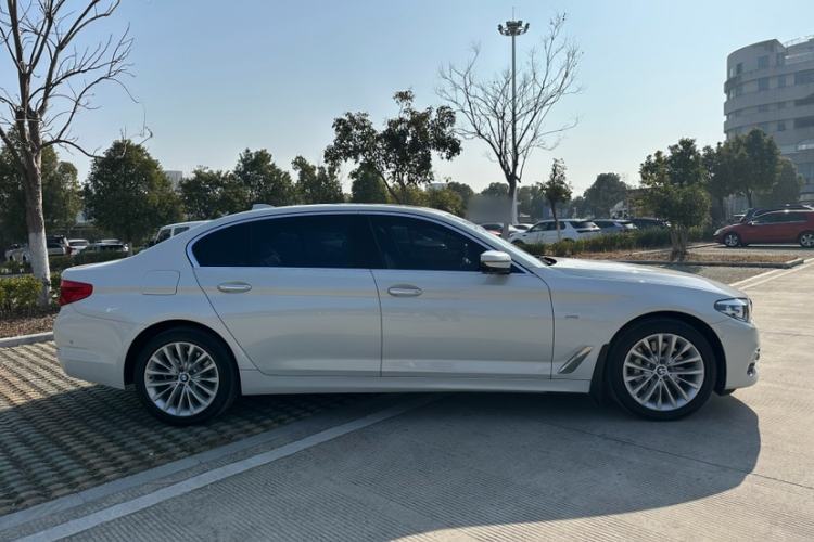 Used BMW 5 Series 2018 Facelifted 530Li xDrive Luxury Package

