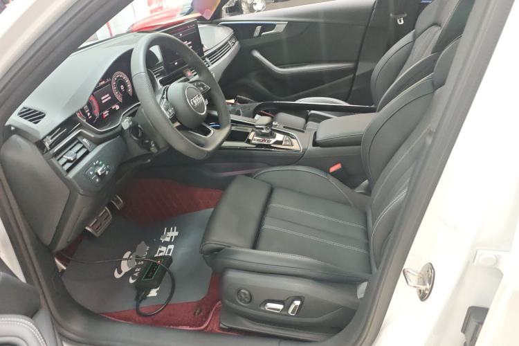 Used Audi A4L 2024 40 TFSI Luxury Dynamic Edition
