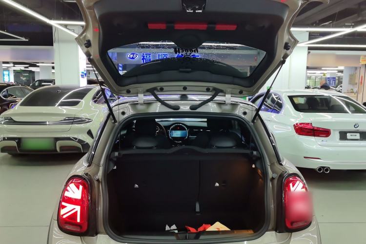 Used MINI MINI 2023 Updated 2.0T COOPER S Artist
