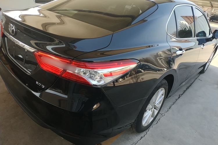 Used Toyota Camry 2021 2.0G Luxury Edition

