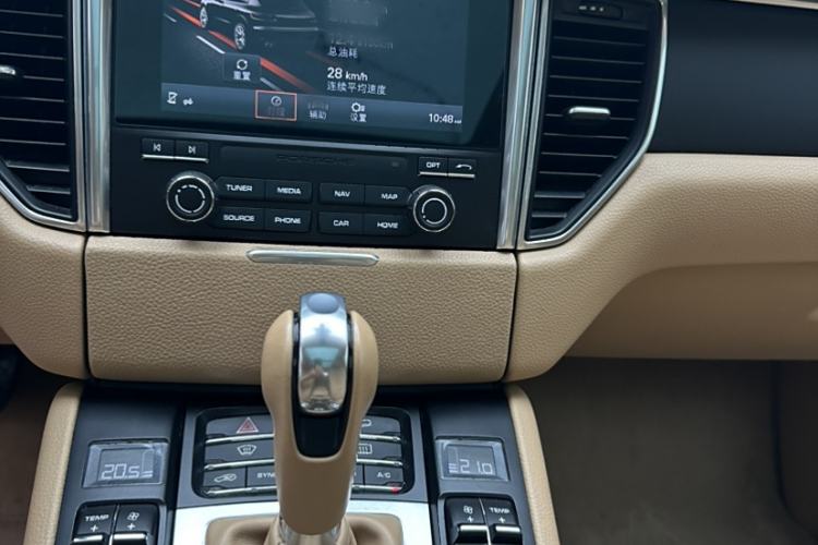 Used Porsche Macan 2017 Macan 2.0T
