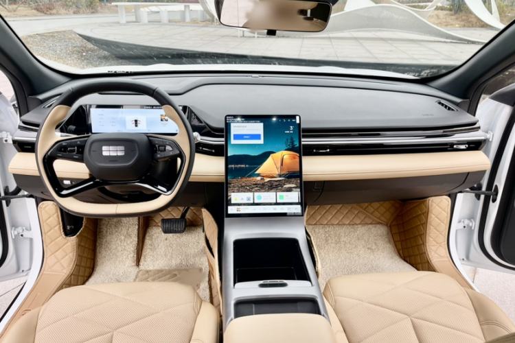 Used  L6 2024 125km PLUS Dragon Edition